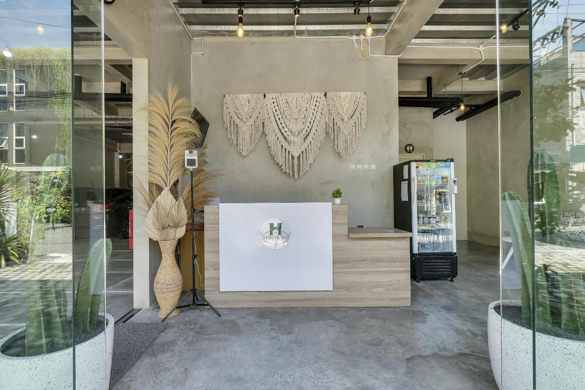 Super Oyo Capital O 90983 Harmony Easy Stay Maguwo Exterior foto
